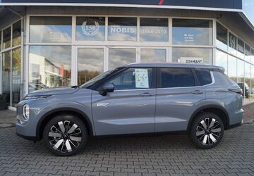 Mitsubishi Outlander 3.000 km 44.440 &euro; Stollberg 09366