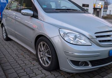 Mercedes-Benz B 180 273.176 km 2.700 &euro; Chemnitz 09116