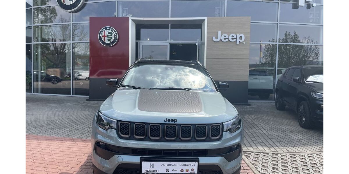 Jeep Compass 14.000 km 39.450 &euro; Chemnitz 09130