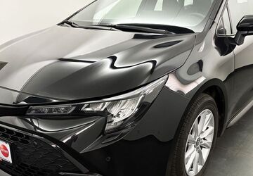 Toyota Corolla 10.965 km 27.990 &euro; Mittweida 09648