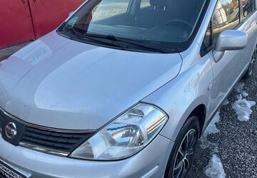 Nissan Tiida 192.000 km 1.990 &euro; Röhrsdorf Chemnitz 09247