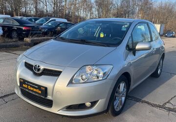 Toyota Auris 93.280 km 4.990 &euro; Chemnitz 09114