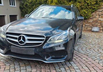 Mercedes-Benz E 300 243.000 km 11.199 &euro; Siebenlehn Großschirma 09603