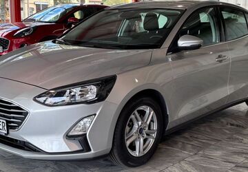 Ford Focus 23.690 km 17.499 &euro; Geithain 04643