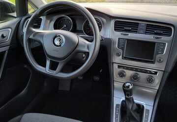 VW Golf 125.000 km 13.400 &euro; Eppendorf 09575