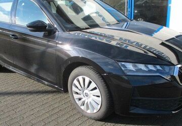 Skoda Octavia 20.997 km 23.450 &euro; Hartenstein 08118