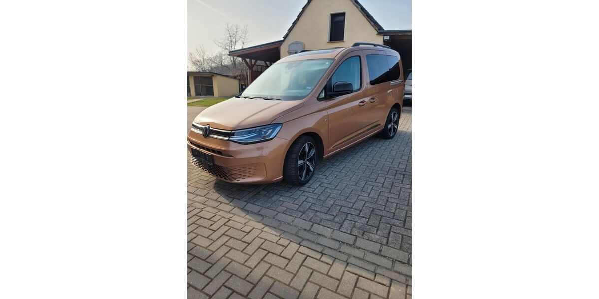 VW Caddy 76.000 km 24.700 &euro; Seelitz 09306