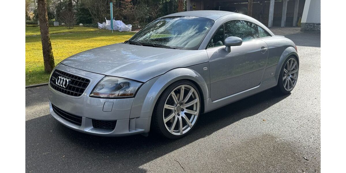 Audi TT 135.000 km 24.999 &euro; Lichtenstein 09350