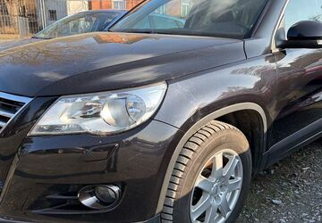 VW Tiguan 168.843 km 6.999 &euro; Chemnitz 09125