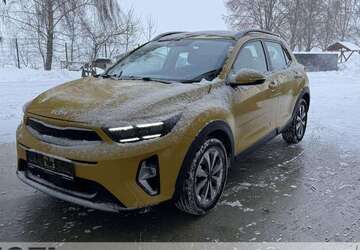 Kia Stonic 65.650 km 16.899 &euro; Oberlungwitz 09353