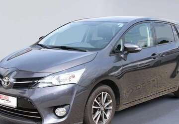 Toyota Verso 88.400 km 10.990 &euro; Wittgensdorf 09228