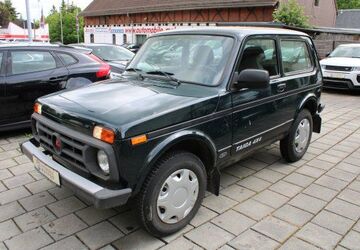 Lada Niva 16.450 km 9.950 &euro; Chemnitz 09114