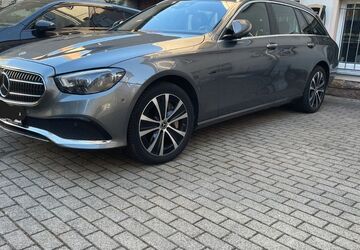 Mercedes-Benz E 300 172.000 km 26.900 &euro; Chemnitz 09117