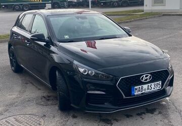 Hyundai i30 90.000 km 14.500 &euro; Wolkenstein 09429