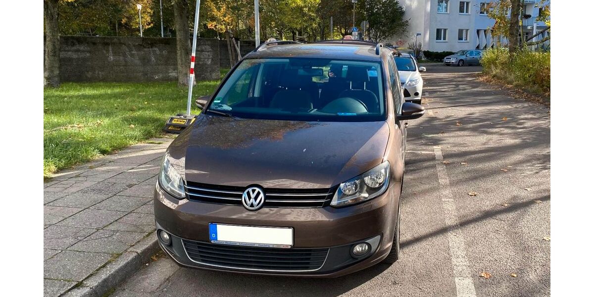 VW Touran 173.000 km 6.500 &euro; Leipzig 04103