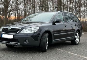 Skoda Octavia 214.000 km 5.100 &euro; Chemnitz 09130