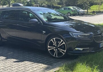 Opel Insignia Sports Tourer 95.500 km 16.499 &euro; Burgstädt 09217