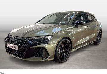 Audi RS3 2.015 km 78.690 &euro; Bernsdorf 09337