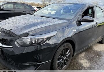 Kia ceed / Ceed 41.755 km 15.899 &euro; Oberlungwitz 09353