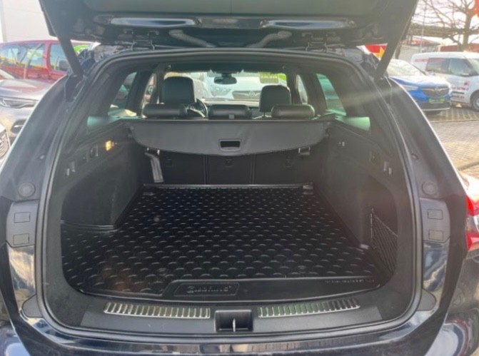 Opel Insignia Sports Tourer 95.500 km 16.499 &euro; Burgstädt 09217