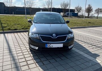 Skoda Rapid 124.000 km 8.500 &euro; Niederfrohna 09243