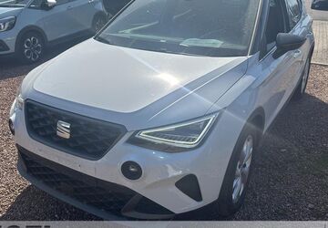 Seat Arona 17.080 km 15.999 &euro; Chemnitz 09125