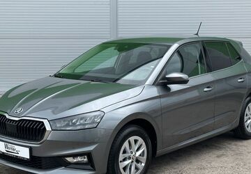 Skoda Fabia 18.586 km 18.990 &euro; Zwönitz / OT Dorfchemnitz 08297