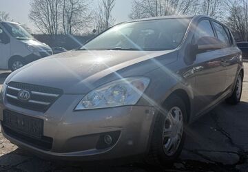 Kia ceed / Ceed 301.000 km 1.499 &euro; Chemnitz 09114