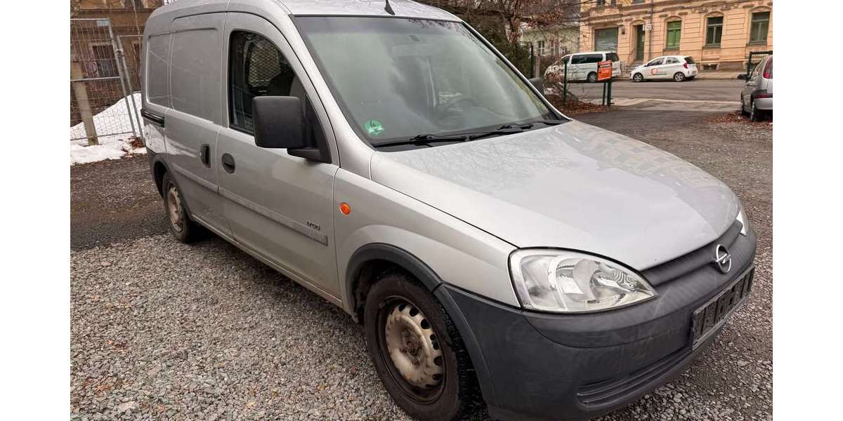 Opel Combo 301.840 km 1.390 &euro; Chemnitz 09116
