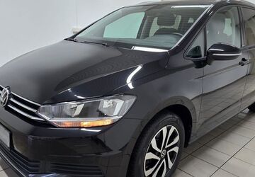 VW Touran 65.966 km 23.990 &euro; Chemnitz 09114