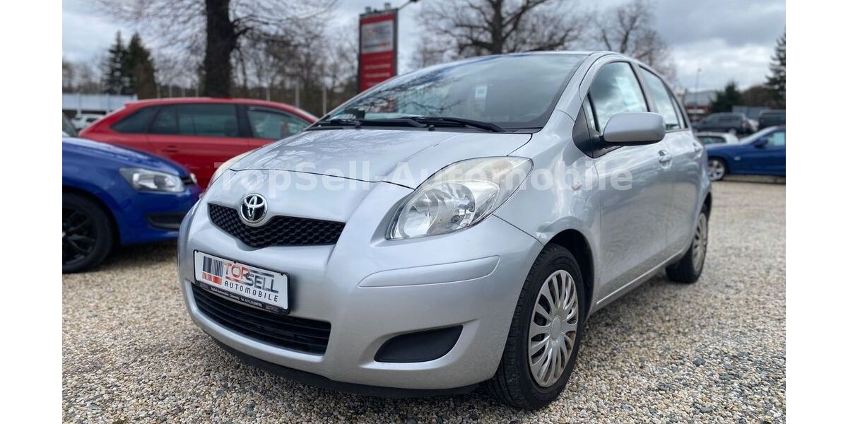 Toyota Yaris 158.746 km 5.999 &euro; Chemnitz 09120