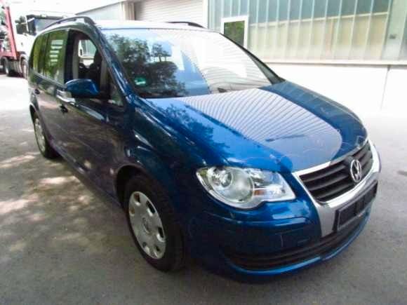 VW Touran 165.000 km 5.500 &euro; Chemnitz OT Wittgensdorf 09228