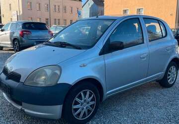 Toyota Yaris 141.000 km 1.500 &euro; Chemnitz 09114