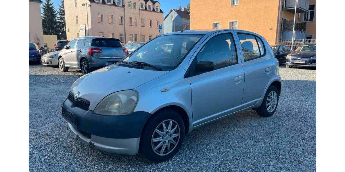 Toyota Yaris 141.000 km 1.500 &euro; Chemnitz 09114