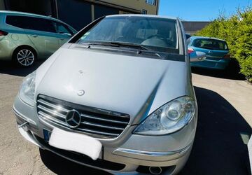 Mercedes-Benz 200 218.000 km 3.000 &euro; Oederan 09569