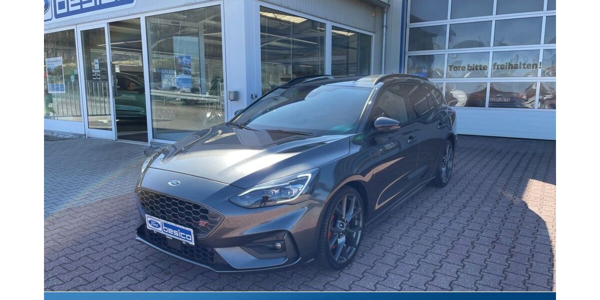 Ford Focus 68.930 km 22.990 &euro; Glauchau 08371