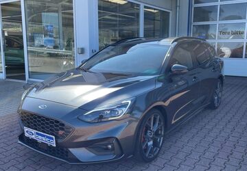 Ford Focus 68.930 km 23.890 &euro; Glauchau 08371